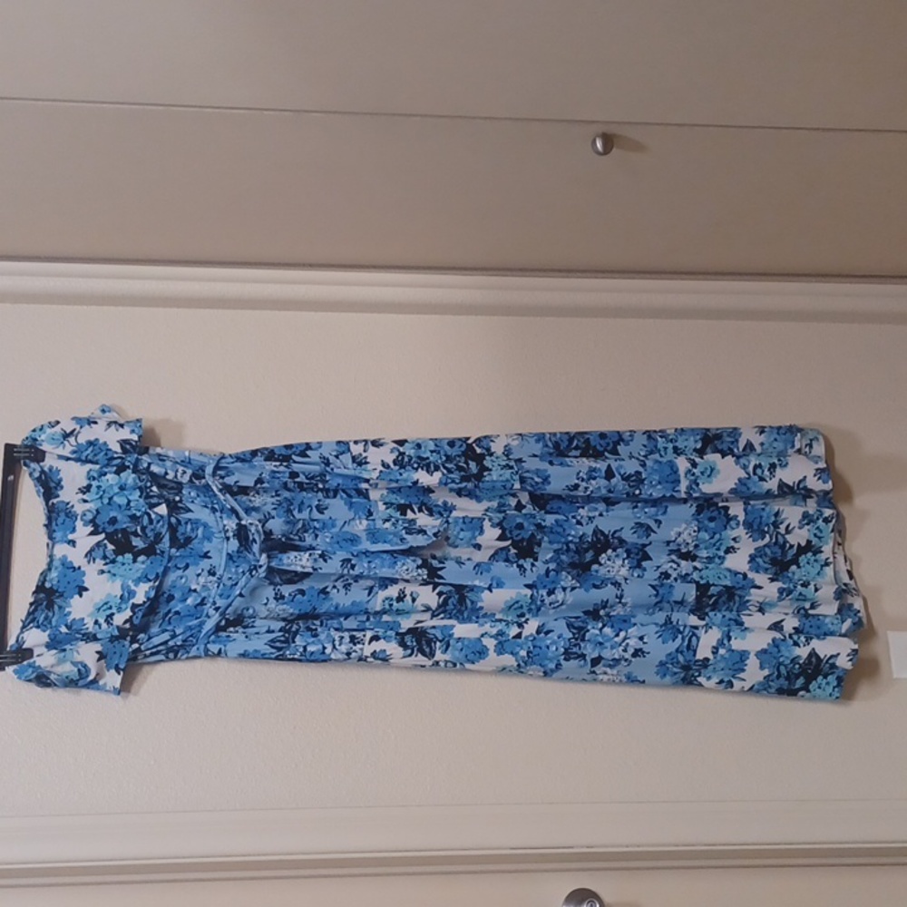 Womens Sofia Jean's dress by Sofia Vergara size XXXL blue, black & white